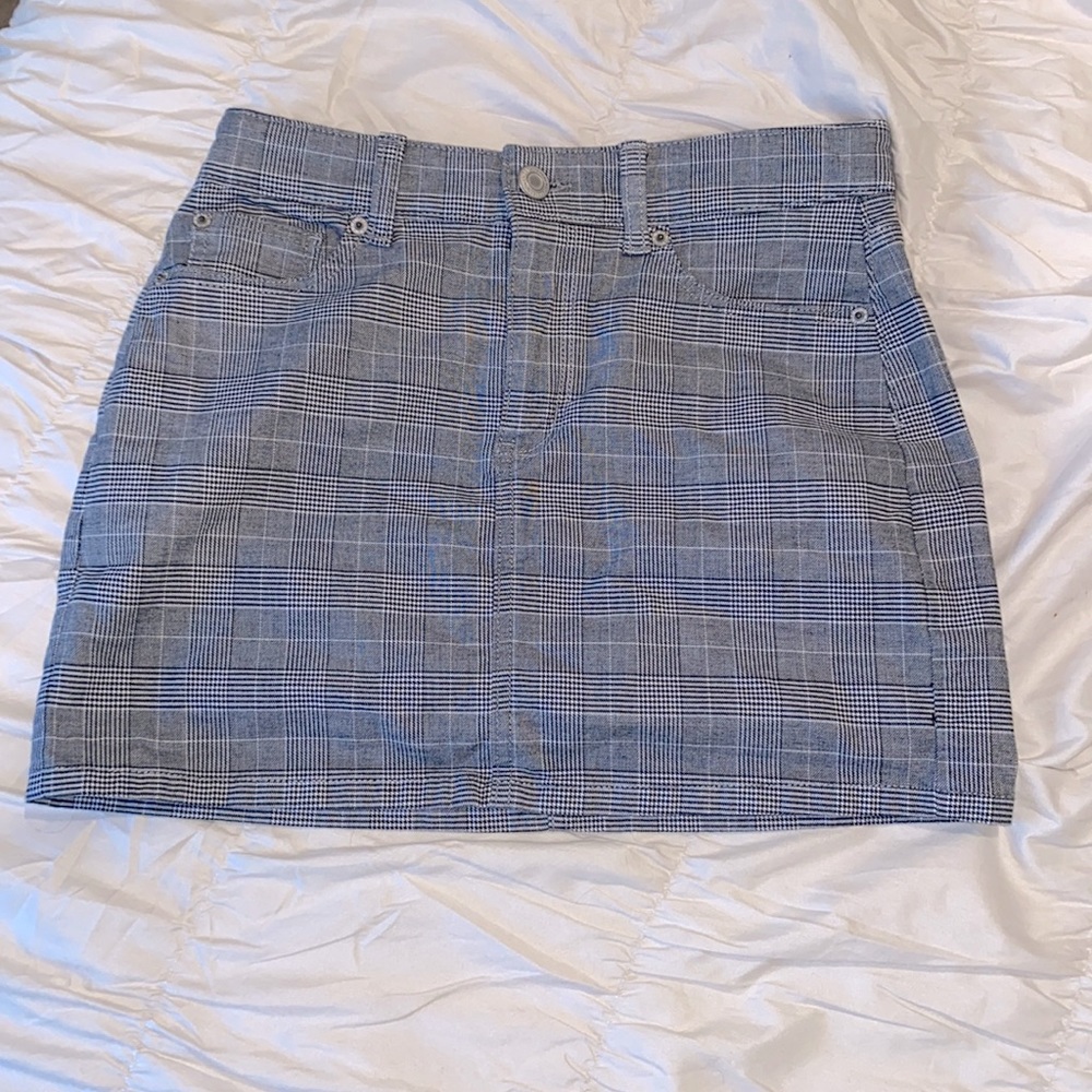 Plaid mini skirt